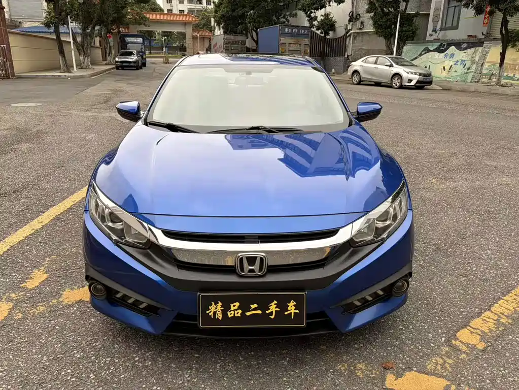Civic 2016 220TURBO CVT Deluxe Edition купить на сайте DeffCars