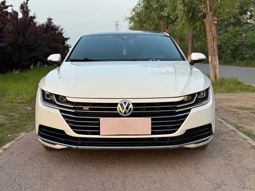 FAW-Volkswagen CC 2019 330TSI Charming Edition National VI купить на сайте DeffCars