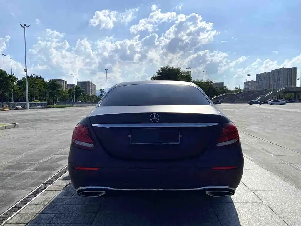 Mercedes E-Class 2017 E 300 L Sporty Fashion Edition купить на сайте DeffCars