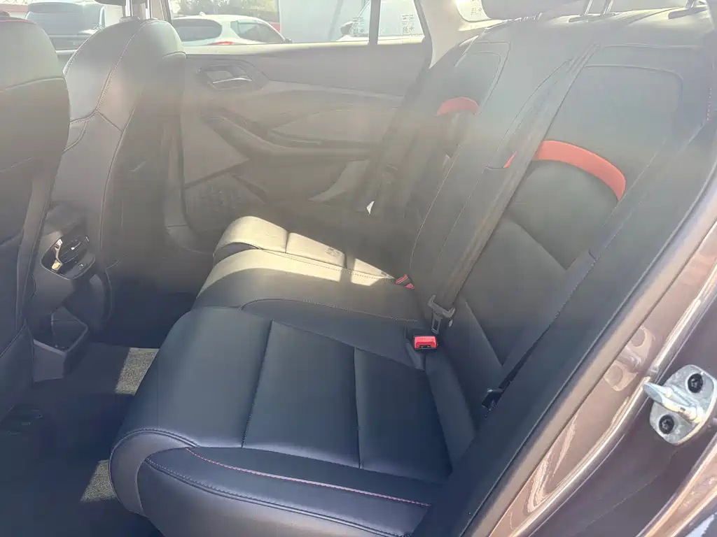 MG5 2022 300TGI DCT Chaoyue Luxury Edition купить на сайте DeffCars