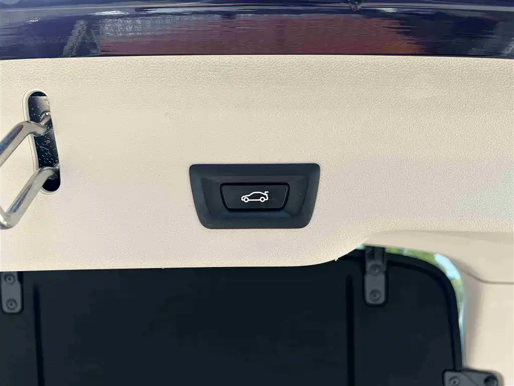 BMW 6 Series GT 2018 630i Luxury Design Package купить на сайте DeffCars