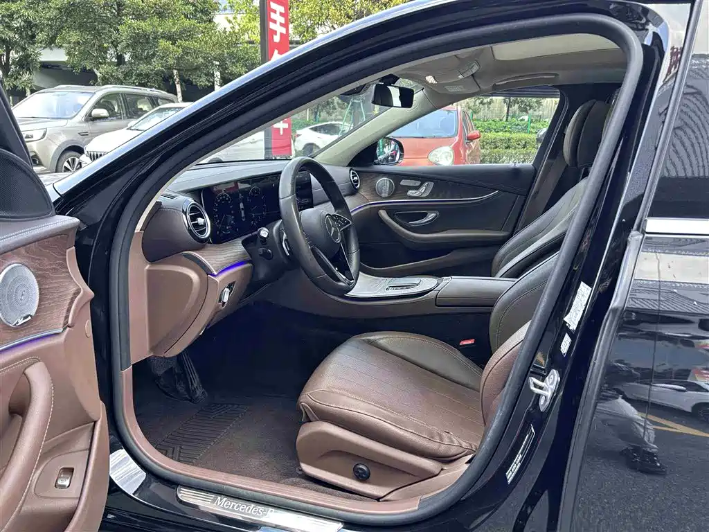 Mercedes-Benz E-Class 2021 E 300 L Luxury Model купить на сайте DeffCars