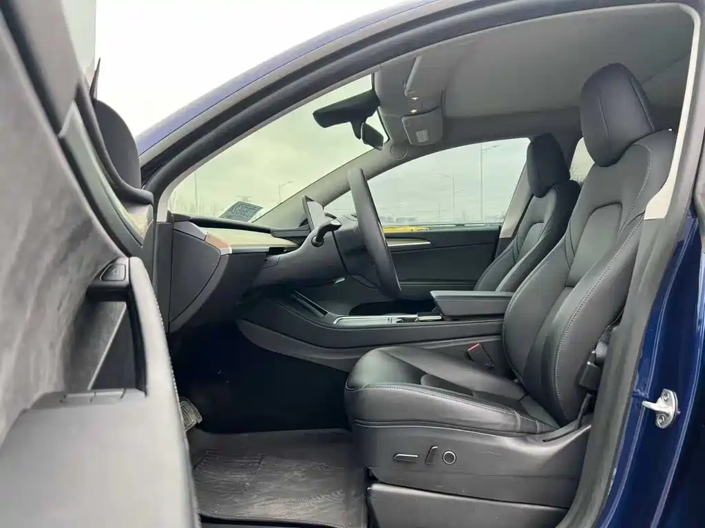 Model Y 2022 facelift rear-wheel drive version купить на сайте DeffCars