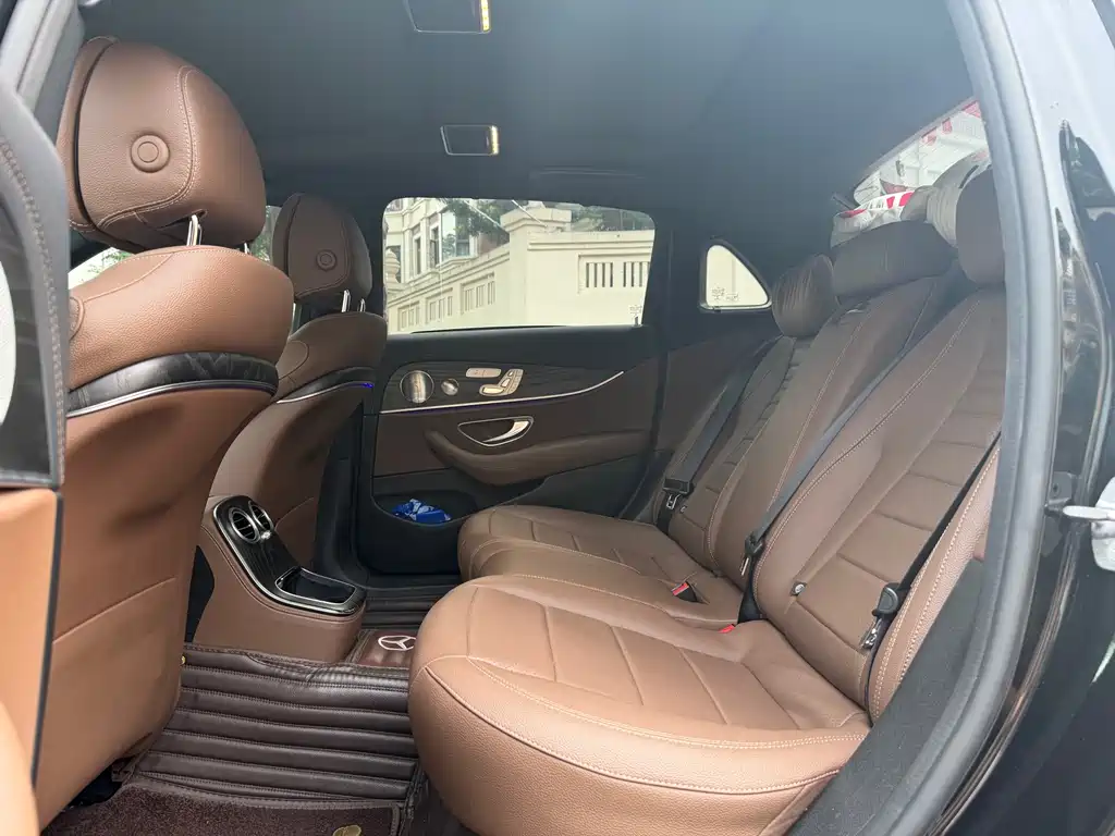 Mercedes-Benz E-Class 2021 E 300 L Luxury Model купить на сайте DeffCars