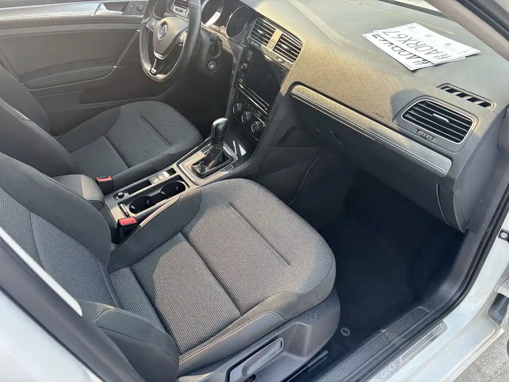 Golf 2019 280TSI DSG comfort model National VI купить на сайте DeffCars