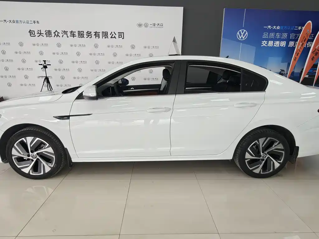 Bora 2025 200TSI DSG Yue Xing Navigation Edition купить на сайте DeffCars