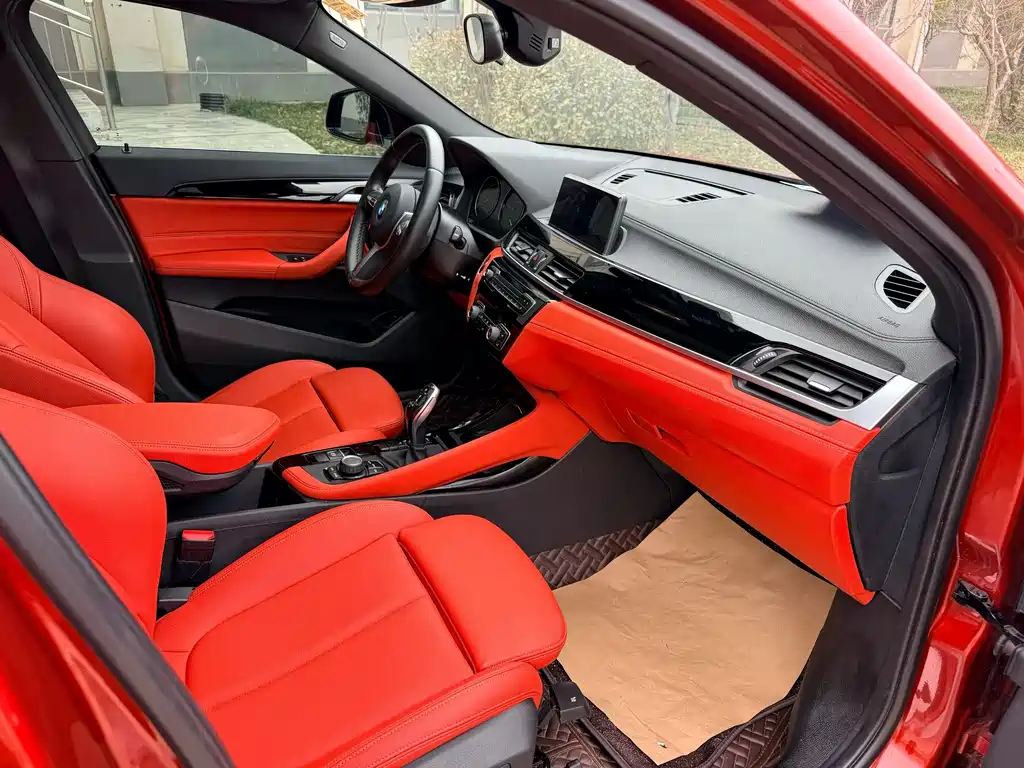 BMW X2 2020 sDrive25i Leading M Off-Road Package купить на сайте DeffCars