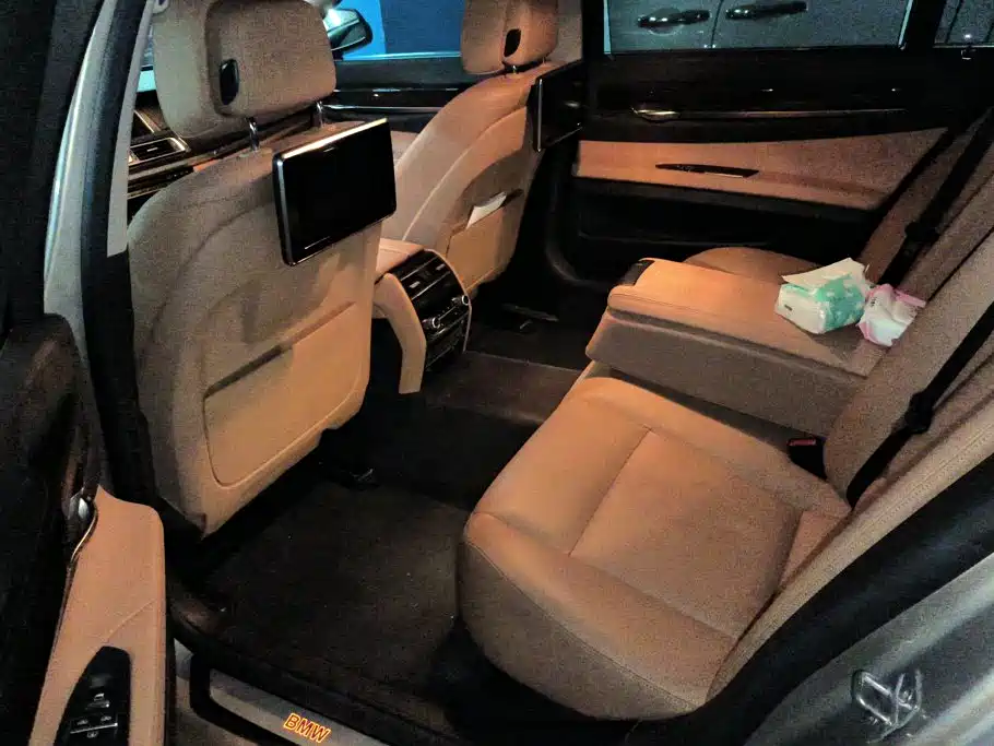 BMW 7 Series 2013 730Li Leading Model купить на сайте DeffCars