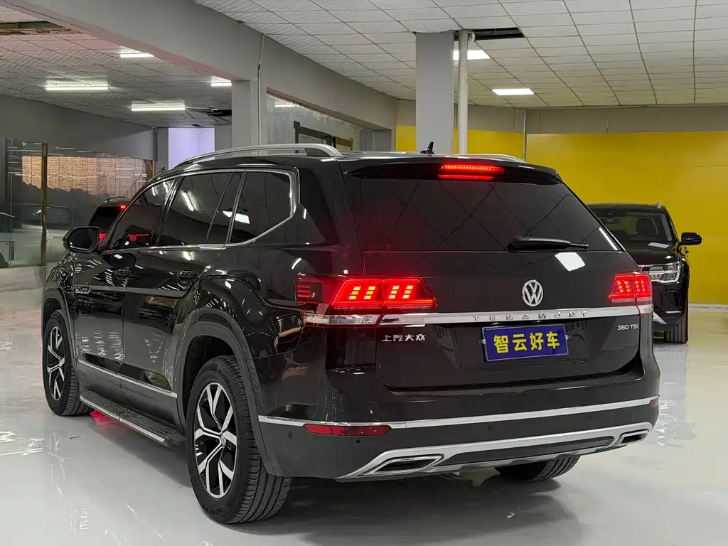 Touron 2020 380TSI four-wheel drive luxury version National VI купить на сайте DeffCars