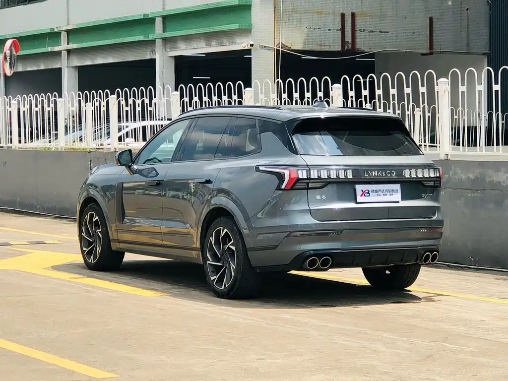Lynk & Co 09 2021 2.0T Halo six-seater купить на сайте DeffCars