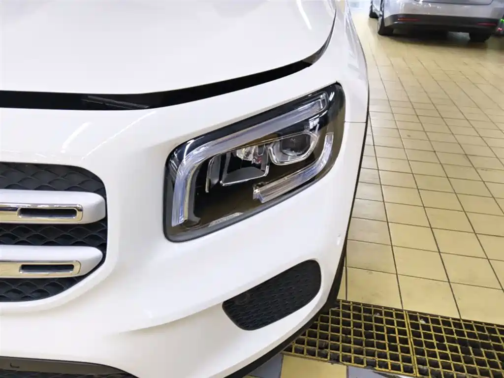 Mercedes-Benz GLB 2021 GLB 200 Dynamic купить на сайте DeffCars