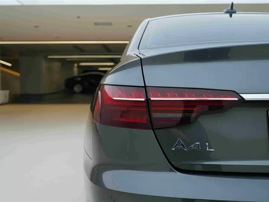 Audi A4L 2024 40 TFSI Fashionable and Dynamic купить на сайте DeffCars