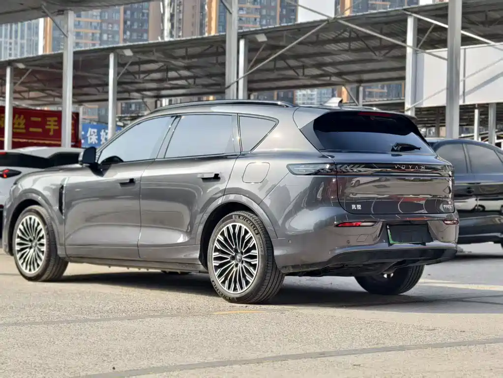 Lantu FREE 2025 FREE+ rear-wheel drive Qiankun version купить на сайте DeffCars