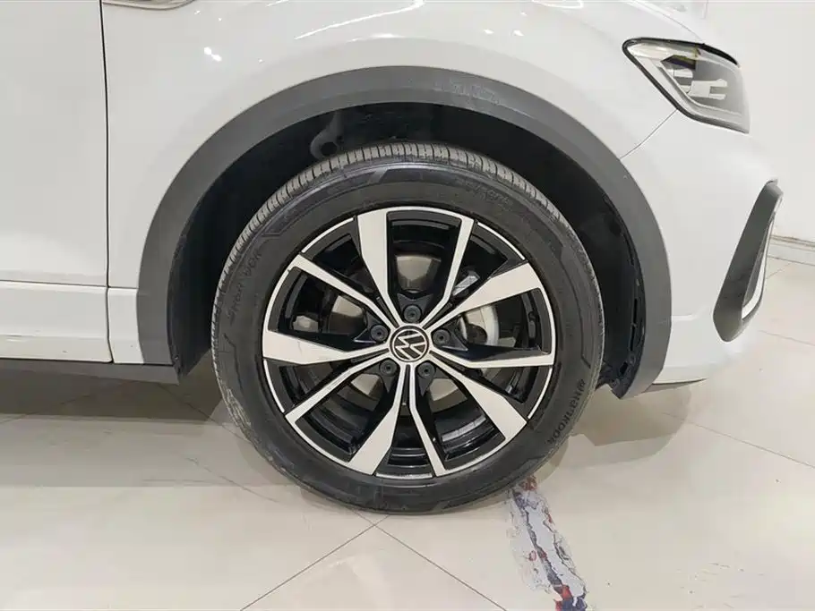 T-ROC 2023 300TSI DSG two-wheel drive Chenguang version купить на сайте DeffCars