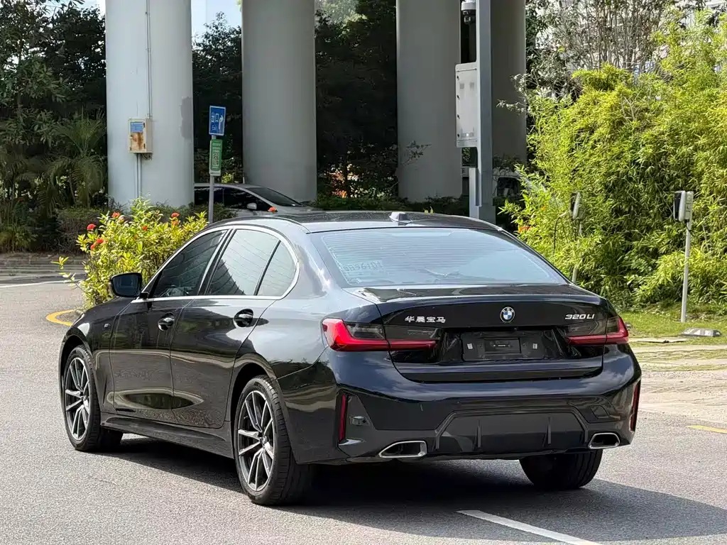 BMW 3 Series 2023 320Li M Sports Package купить на сайте DeffCars