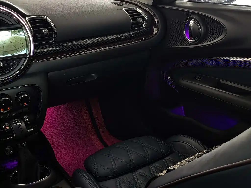 MINI CLUBMAN 2018 1.5T COOPER Artist купить на сайте DeffCars