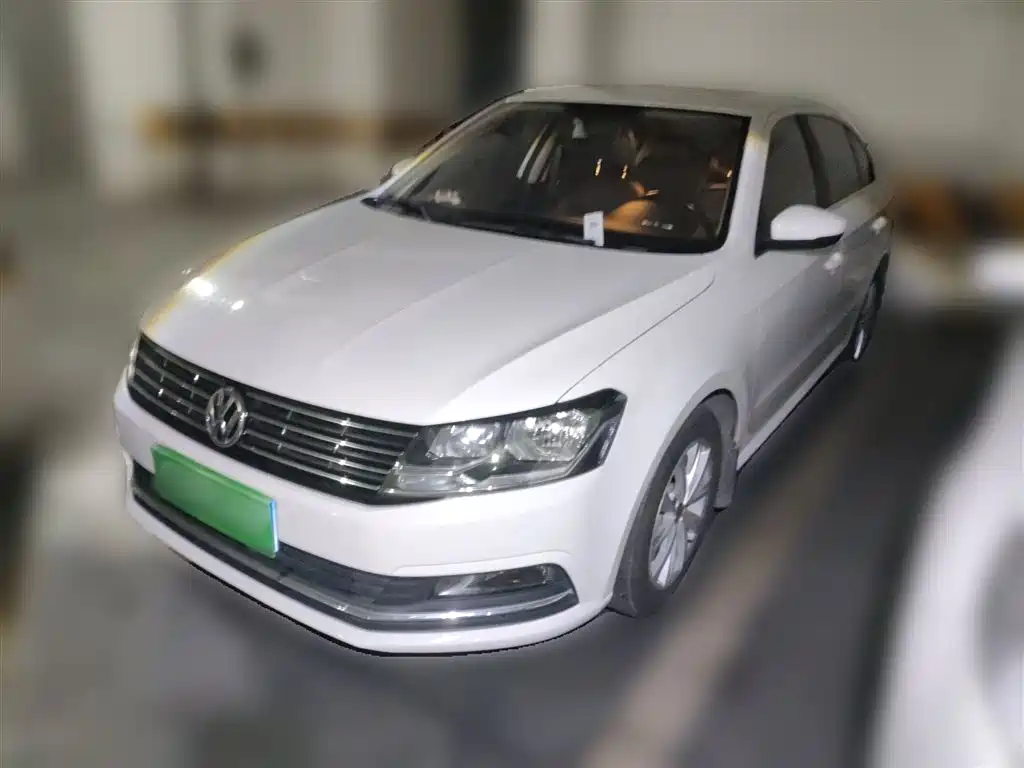 Lavida 2017 1.6L automatic comfort version купить на сайте DeffCars