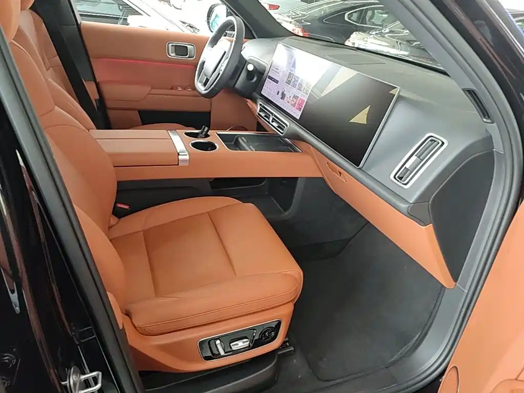Ideal L8 2024 Ultra купить на сайте DeffCars