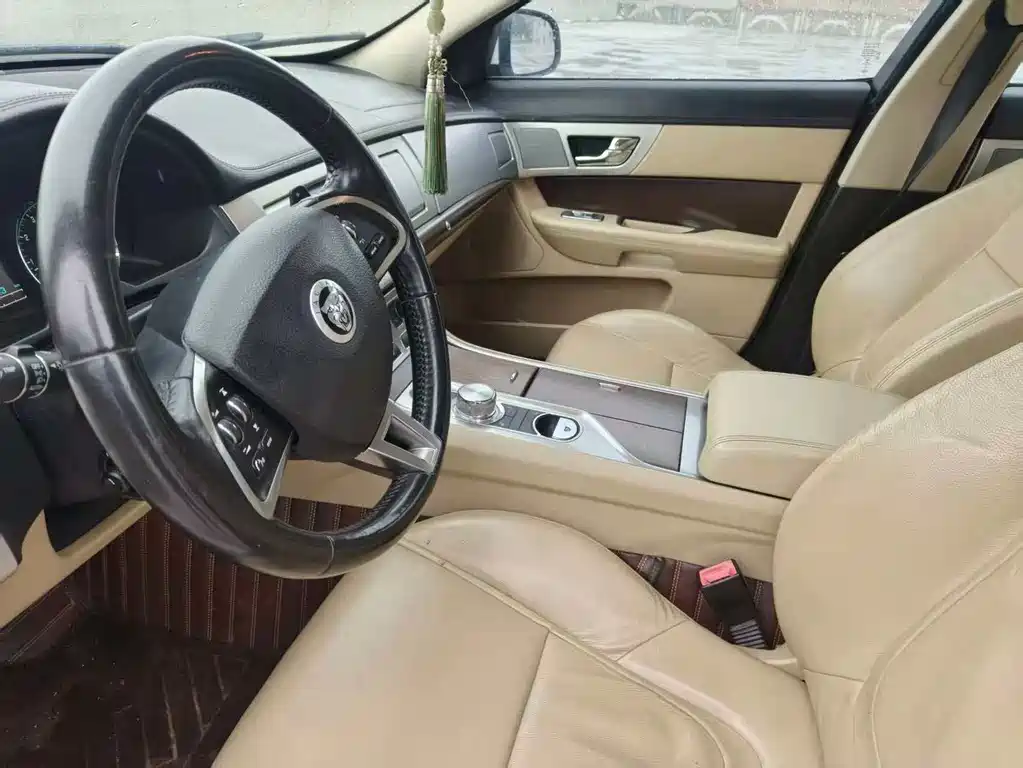 Jaguar XF 2012 XF 3.0L V6 Fenghua Edition купить на сайте DeffCars