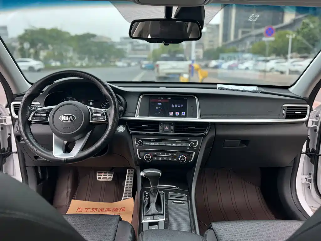 Kia K5 2019 Pro 2.0L Automatic Deluxe Edition National VI купить на сайте DeffCars