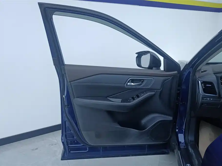 X-Trail 2021 VC-Turbo 300 CVT 2WD Deluxe Edition купить на сайте DeffCars