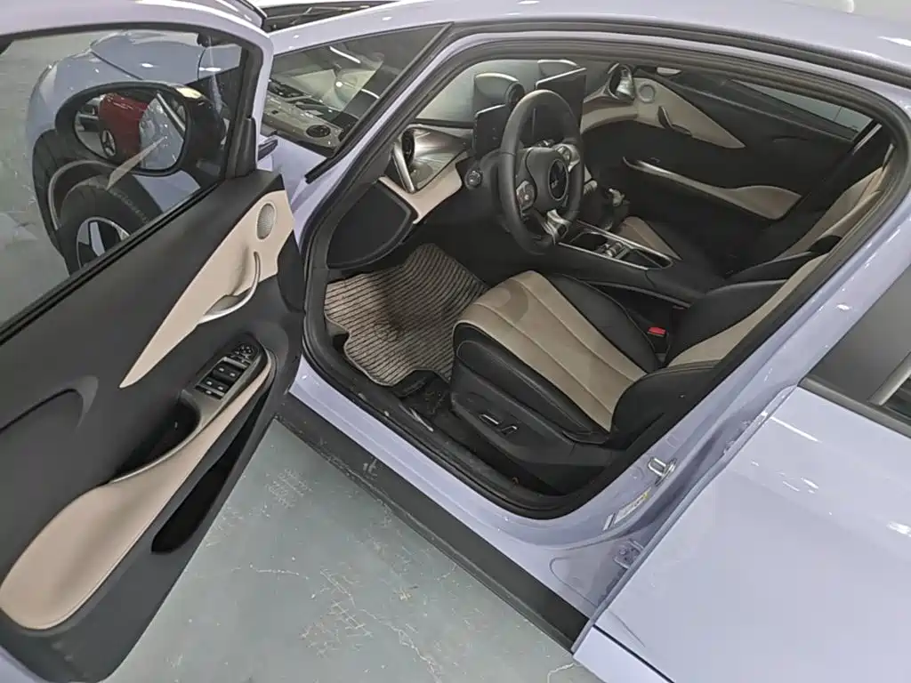 Dolphin 2024 Honor Edition 420km Free купить на сайте DeffCars