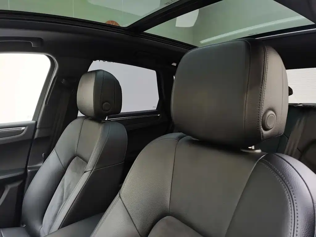 Macan 2017 Macan 2.0T купить на сайте DeffCars