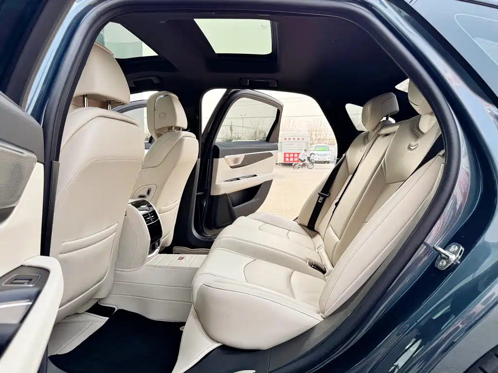 Cadillac CT6 2023 28T luxury model купить на сайте DeffCars