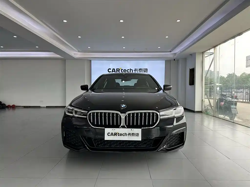 BMW 5 Series 2022 525Li M Sports Package купить на сайте DeffCars