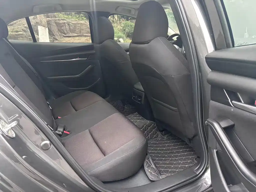 Mazda3 Angkesela 2021 1.5L automatic version купить на сайте DeffCars
