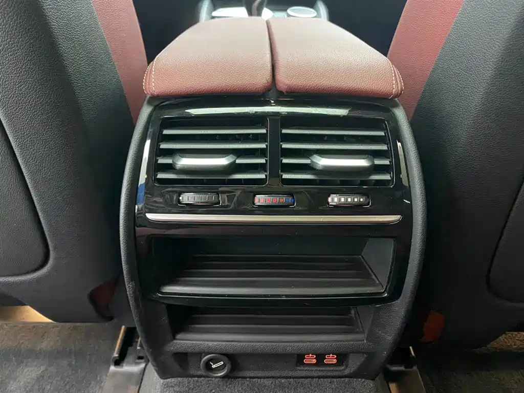 BMW 5 Series 2021 530Li Leading M Sports Package купить на сайте DeffCars