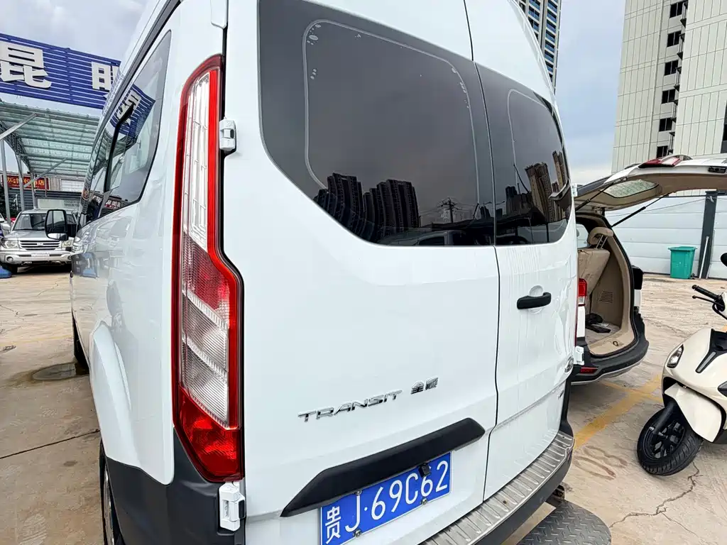 Transit 2019 2.0T diesel multi-functional commercial vehicle, central axle, mid-roof, 6-seater National VI купить на сайте DeffCars