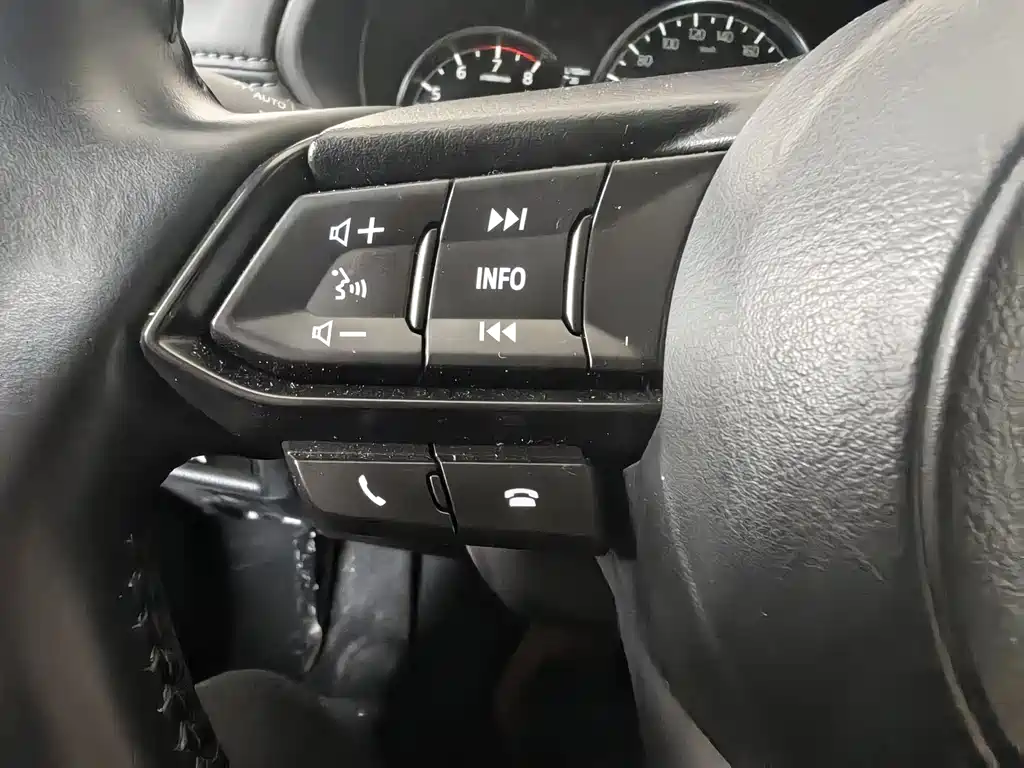 Mazda CX-5 2022 2.0L automatic two-wheel drive smart model купить на сайте DeffCars