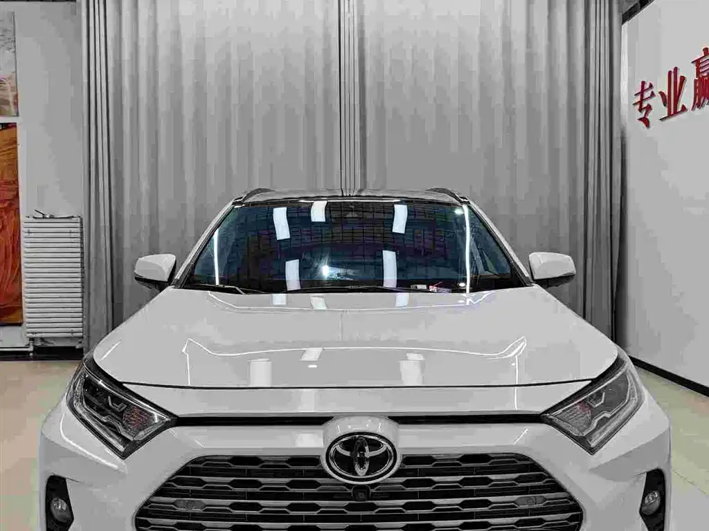 RAV4 Rongfang 2020 2.0L CVT two-wheel drive premium version купить на сайте DeffCars