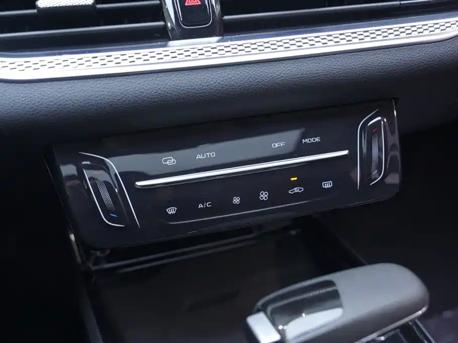 Pentium B70 2022 third generation 1.5T automatic enjoyment model купить на сайте DeffCars
