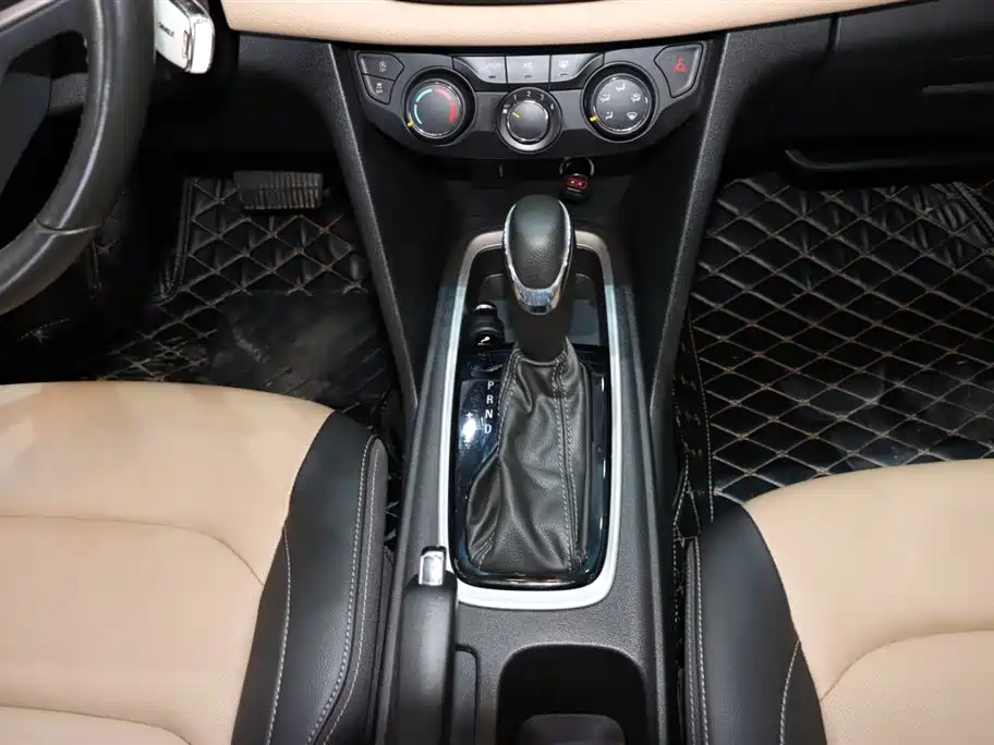 Cruze 2022 320 Automatic Sunroof Edition купить на сайте DeffCars
