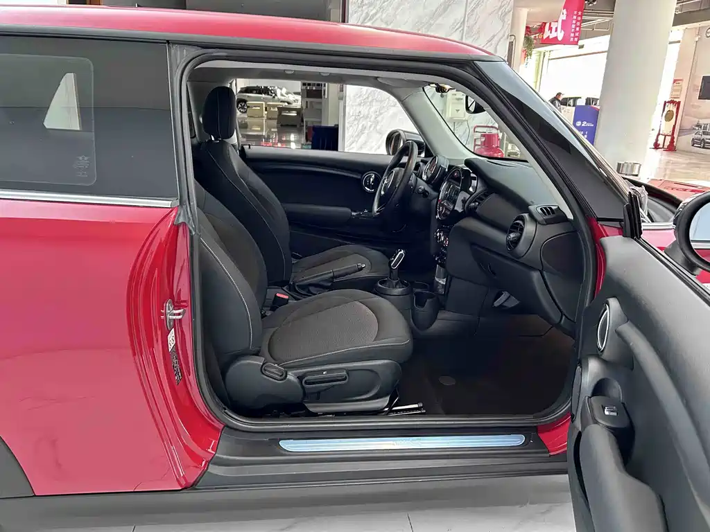 Mini 2021 1.5T ONE купить на сайте DeffCars