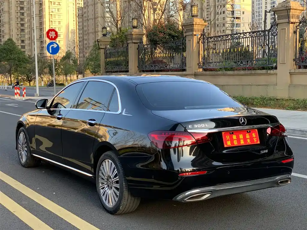 Mercedes-Benz E-Class 2023 E 300 L Fashion купить на сайте DeffCars