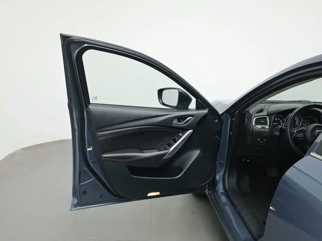 Atenza 2018 2.0L Blue Sky Deluxe Edition National V купить на сайте DeffCars