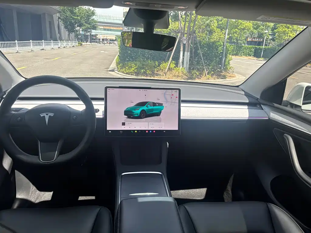 Model Y 2023 rear-wheel drive version купить на сайте DeffCars