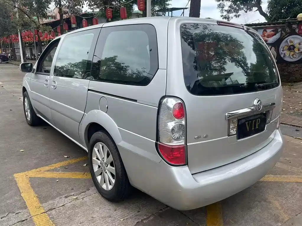 Buick GL8 2013 2.4L Classic Edition купить на сайте DeffCars