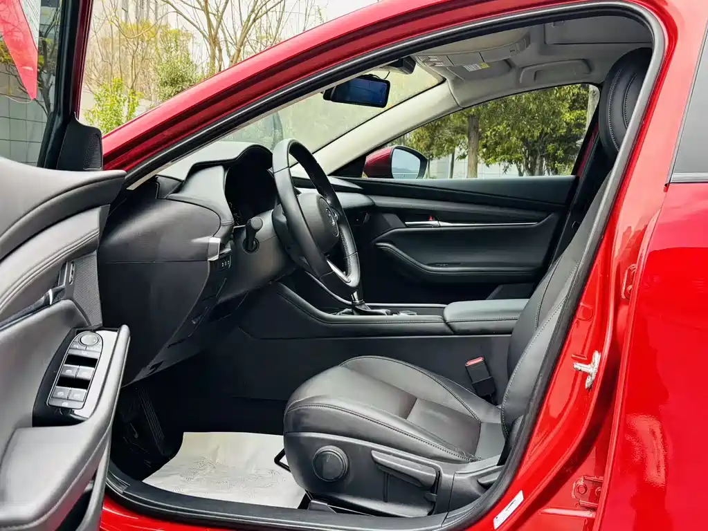 Mazda3 Angkesela 2020 2.0L Automatic Premium Edition купить на сайте DeffCars