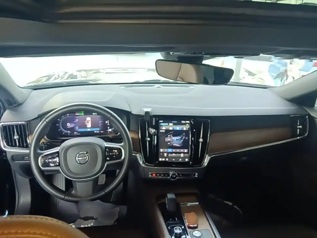 Volvo S90 2023 B5 Zhiyi Luxury Edition купить на сайте DeffCars