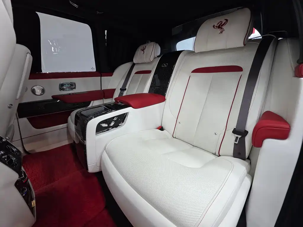 Cullinan 2018 four-seat version купить на сайте DeffCars