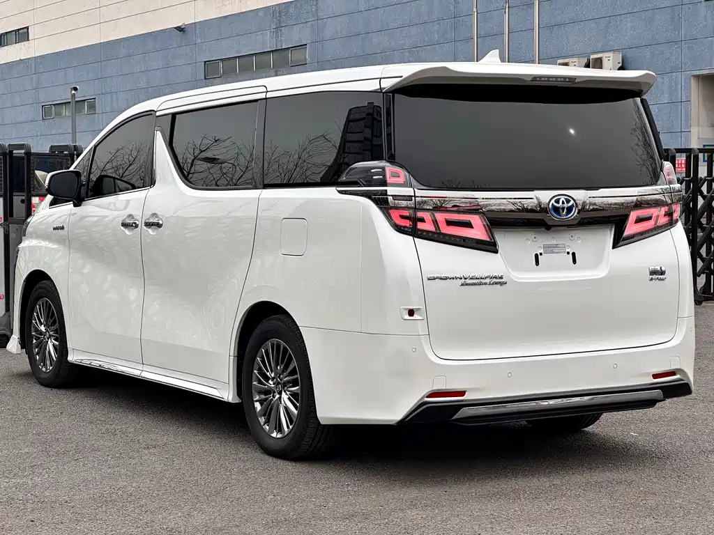 Wilfa 2021 Crown Dual Engine 2.5L HV Extreme Edition купить на сайте DeffCars