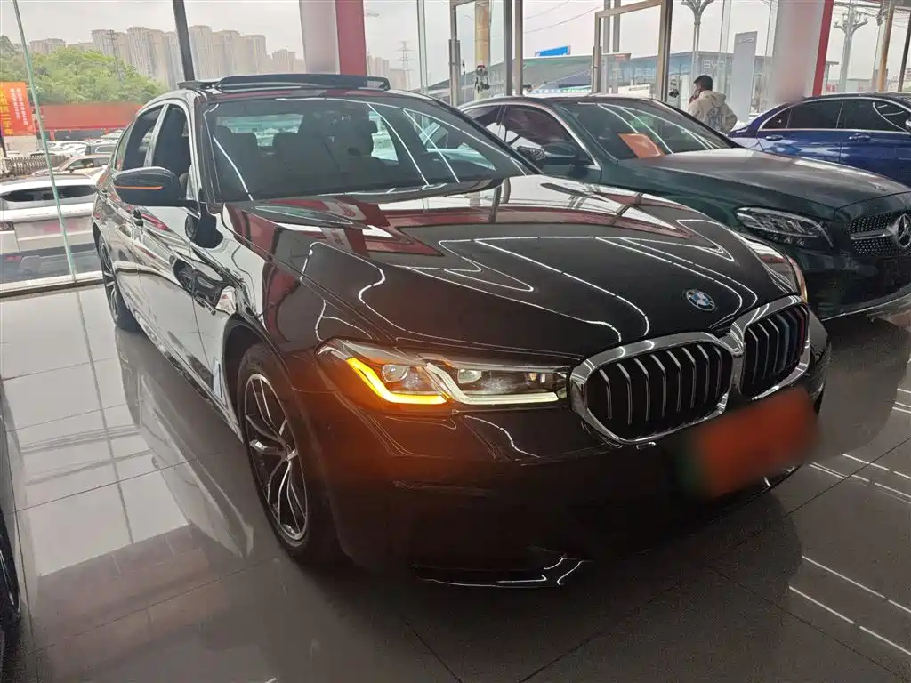 BMW 5 Series New Energy 2021 535Le Pioneer Edition M Sports Package купить на сайте DeffCars