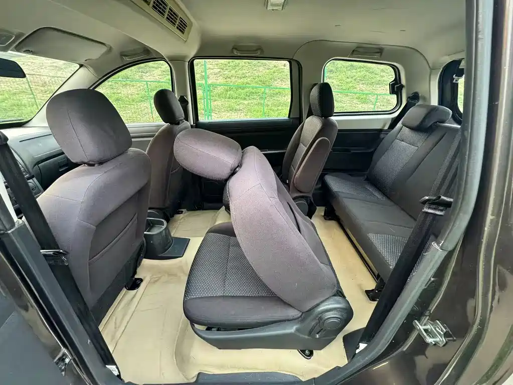 Fengguang 330 2016 1.5L manual enjoyment type DK15 купить на сайте DeffCars