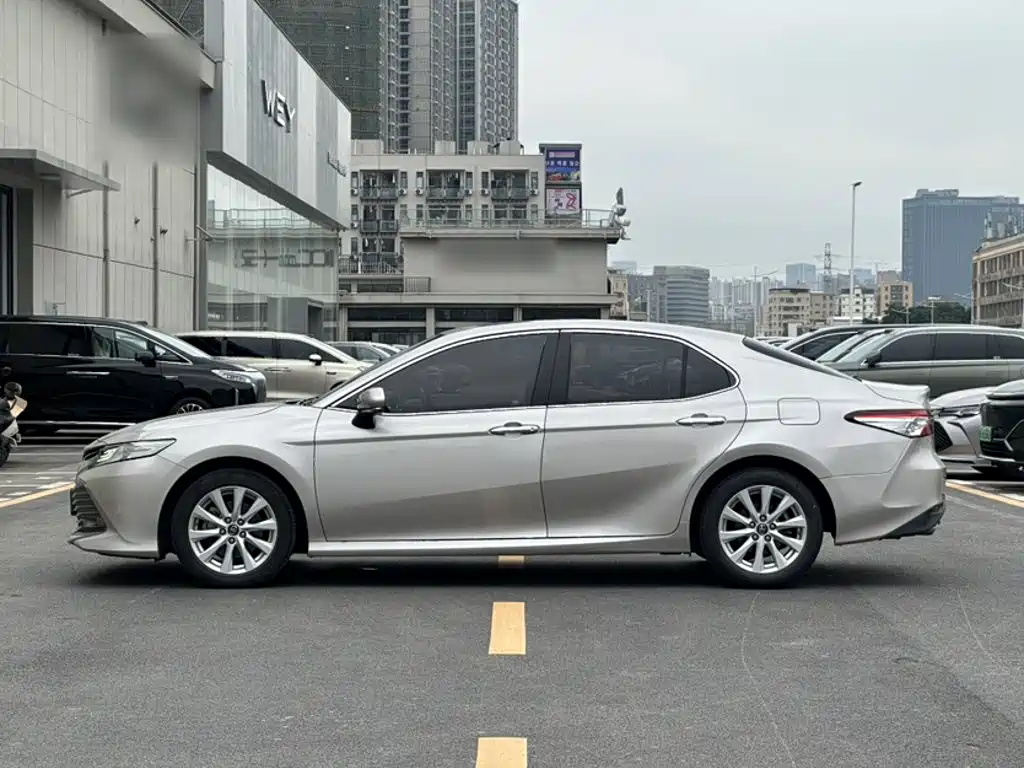 Camry 2019 facelift 2.0G Deluxe Edition купить на сайте DeffCars