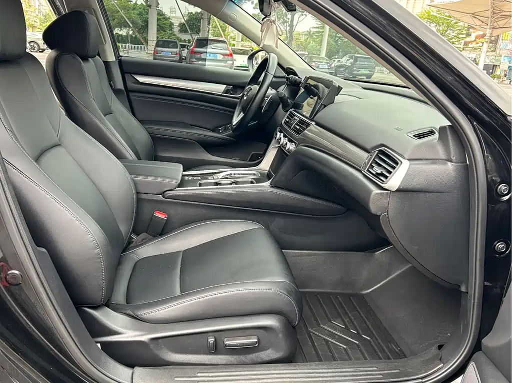 Accord 2022 Sharp Hybrid 2.0L Sharp Collar Edition купить на сайте DeffCars