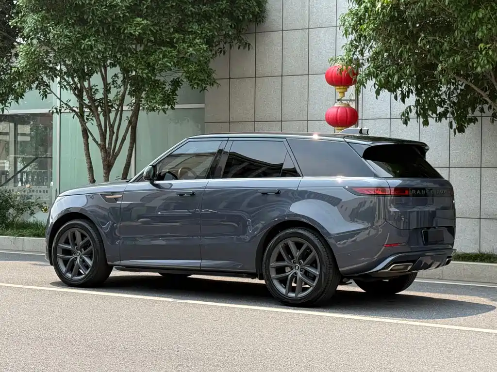Range Rover Sport 2023 400PS Dynamic HSE купить на сайте DeffCars